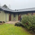 Modern Beachside Retreat In Marielyst 2br