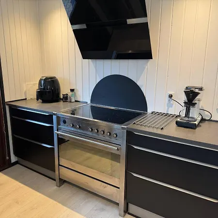 Apartment Modern Beachside Retreat In Marielyst 2br Boto By