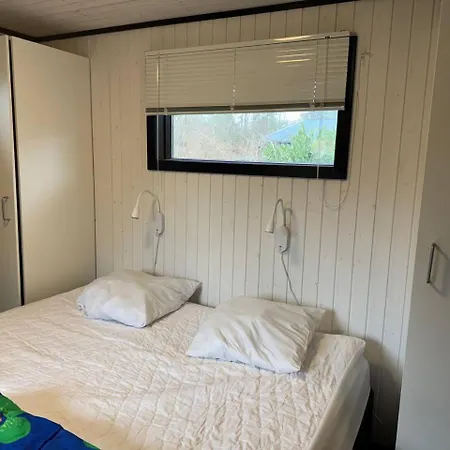 Modern Beachside Retreat In Marielyst 2br