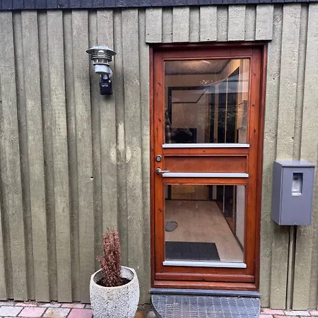 Modern Beachside Retreat In Marielyst 2br 公寓 Bøtø By