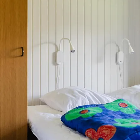 Apartman Modern Beachside Retreat In Marielyst 2br