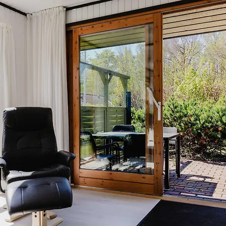 Apartman Modern Beachside Retreat In Marielyst 2br