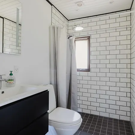 Modern Beachside Retreat In Marielyst 2br