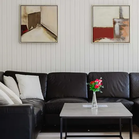 Modern Beachside Retreat In Marielyst 2br * Bøtø By