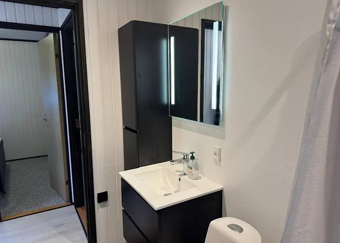 Modern Beachside Retreat In Marielyst 2br